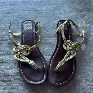 Dolce Vita gold woven sandals - size 11